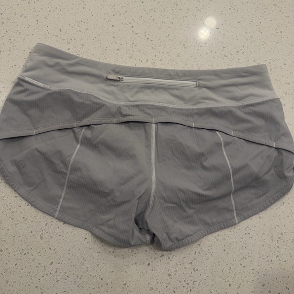 Lululemon Speed Up Short 2.5" Grey Stripe Size 8 Running Athletic Lined - Picture 2 of 6
